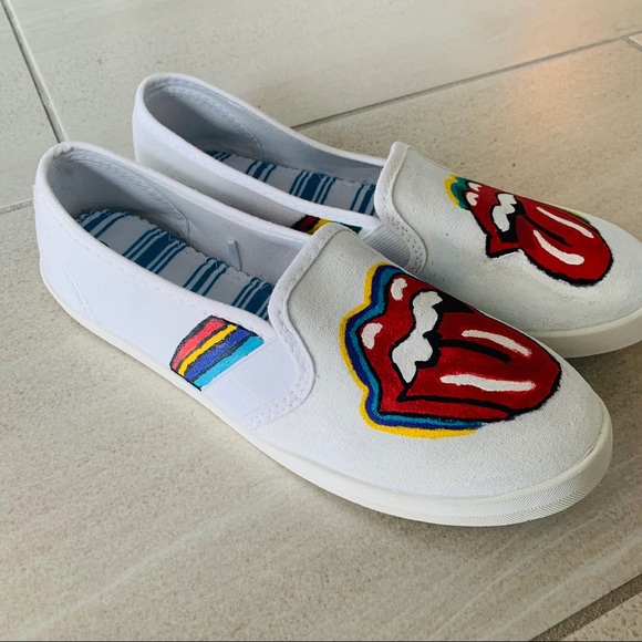 Hand painted tongue slip ons - Picture 5 of 7